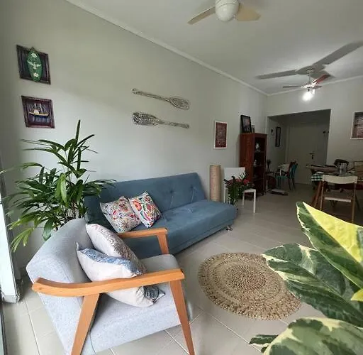 Apartamento lindo na Praia Lázaro