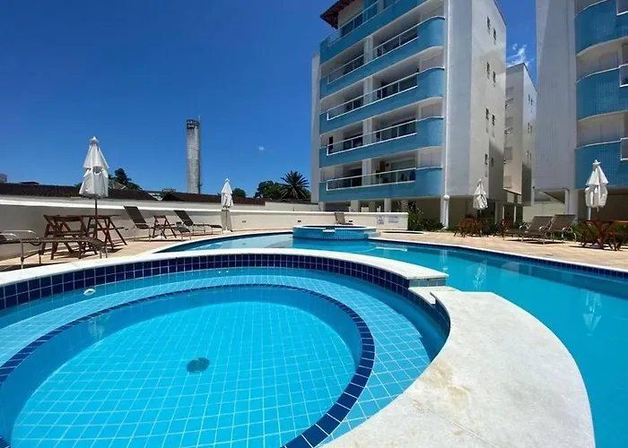 23A para 6 pessoas com Piscina e Churrasqueira no Cond Torremolinos Beach a 80m para Pé na areia na Praia da Enseada